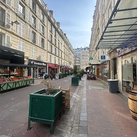 Au Centre De Equipe